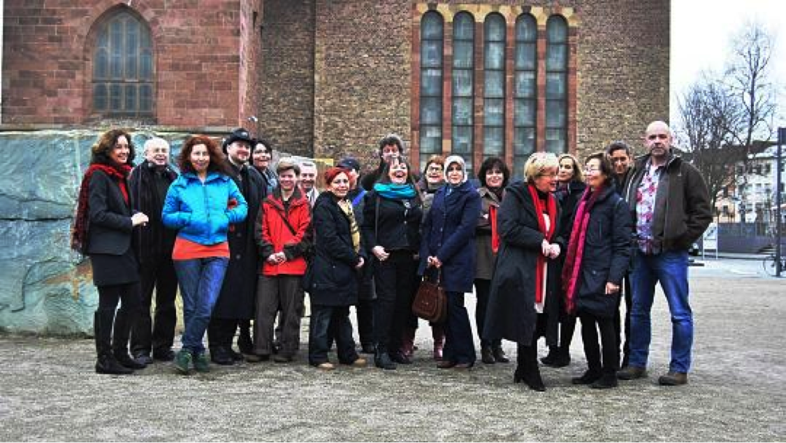 Projektleiter Jo Stein (r.) wird im Oktober dieses Jahres mit 13 Künstlern und Vertretern sozialer Netzwerke in der Marienkirche in einer Ausstellung der Frage nachgehen: Welche Farbe hat Missbrauch